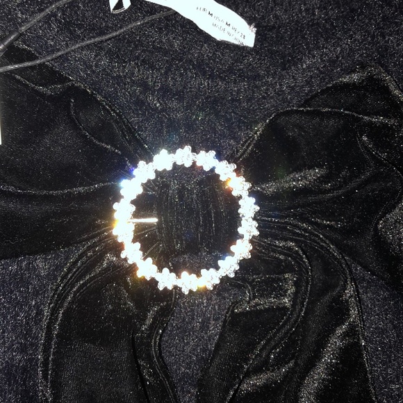 Fuzzy Bow Sweater - Picture 7 of 7